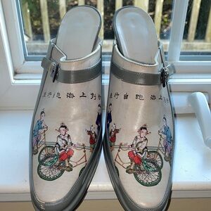 ICON LA Asian Japanese Grey Made in Italy 100% Leather Mules Size 8